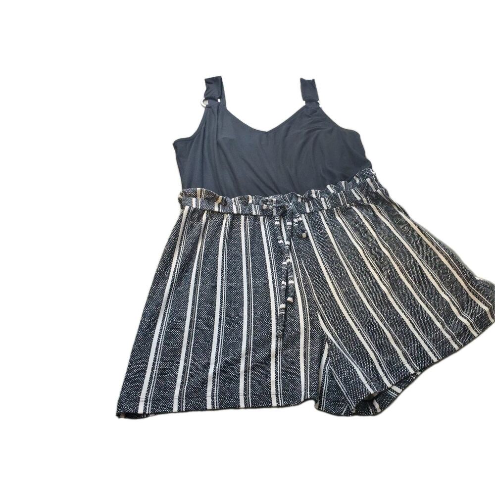 No Boundaries Shorts Women's Large 11-13 Black & White Easy Pull-Up Silver Rings - Picture 2 of 12